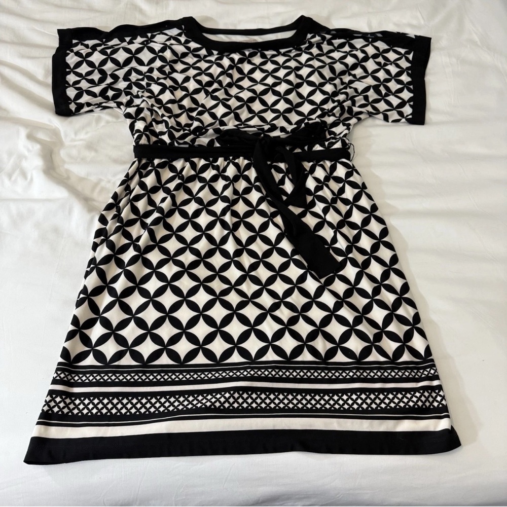 Chic Black and White Geometric‎ Shift Dress Y2K